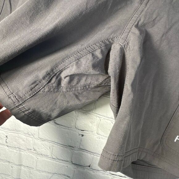 HUK Shorts Large Men's Gray Next Level Quick-Drying Performance Fishing Shorts - Picture 4 of 10